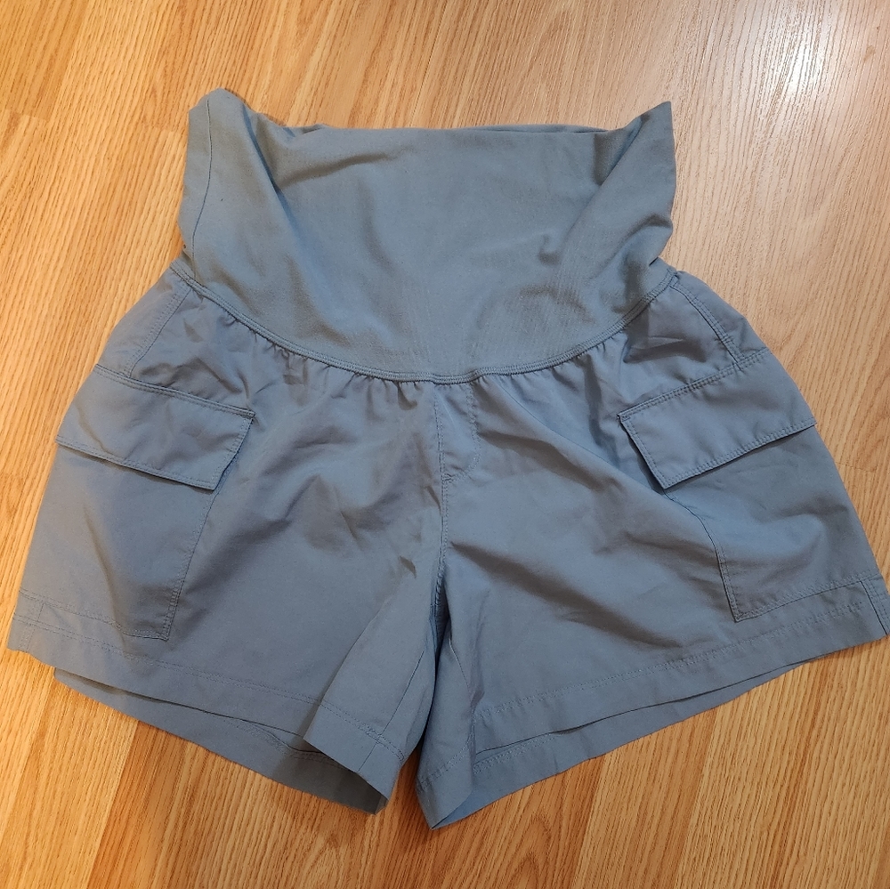 Old navy maternity active shorts